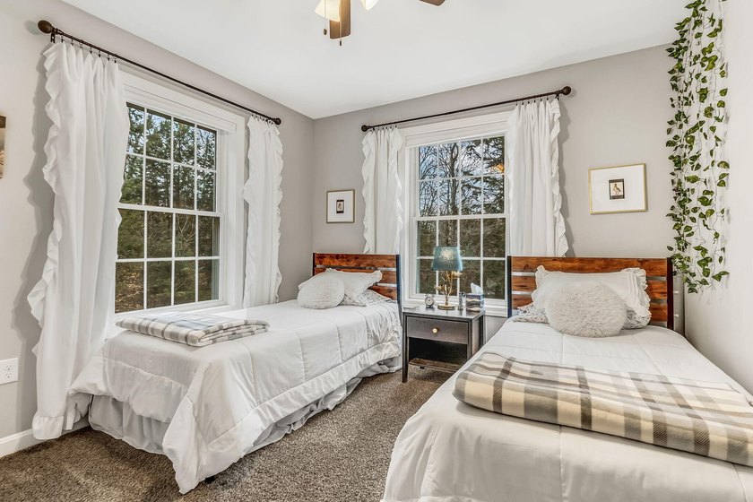 Welcome to 89 Boot Cove Lane, where privacy, comfort, and - photo 48