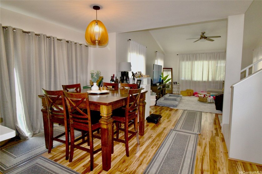 VA Assumable 1.75% Welcome home to this beautifully maintained - photo 10
