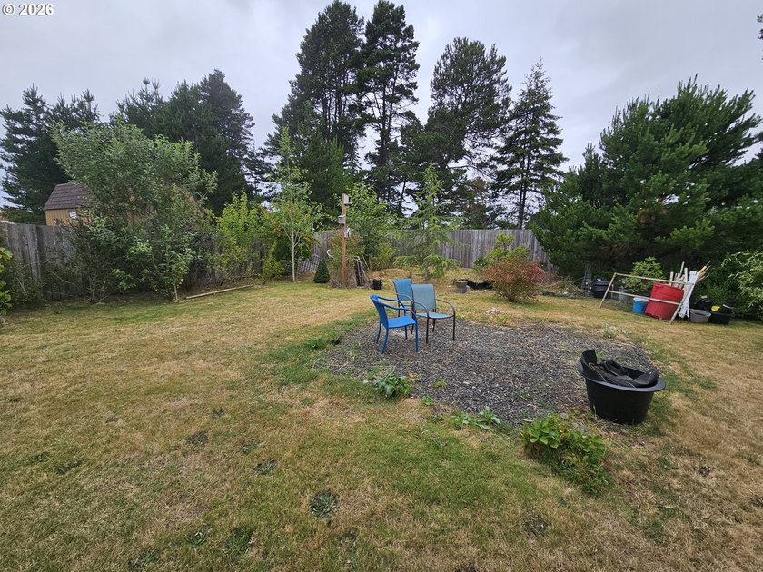 TOWN AND COUNTRY: Deluxe newer (2019) manufactured home in great - photo 16