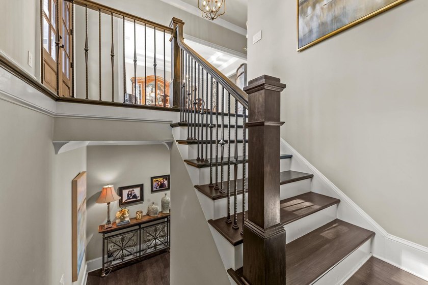 Welcome to refined luxury living in the heart of Reynolds Lake - photo 33