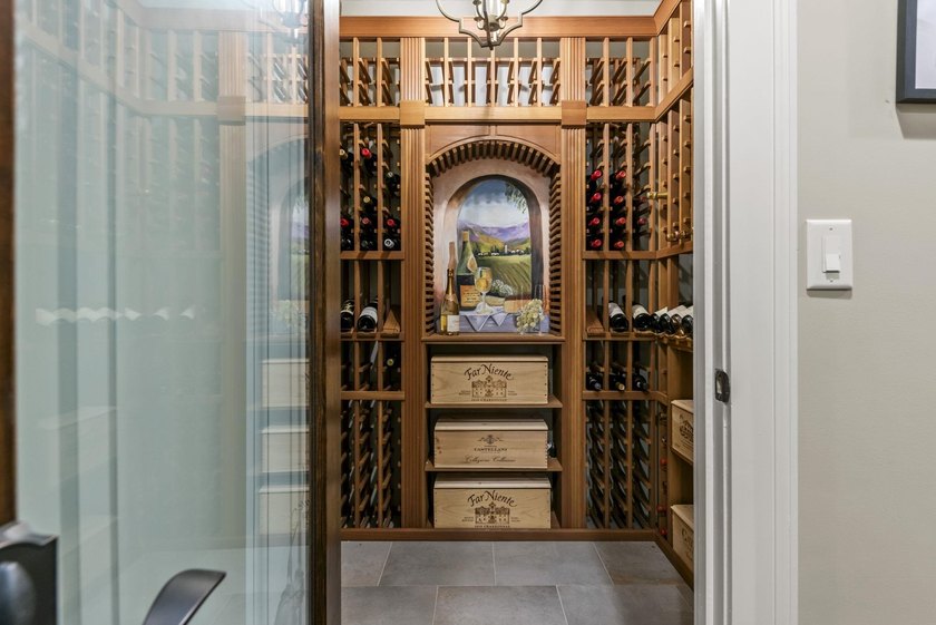 Welcome to refined luxury living in the heart of Reynolds Lake - photo 43