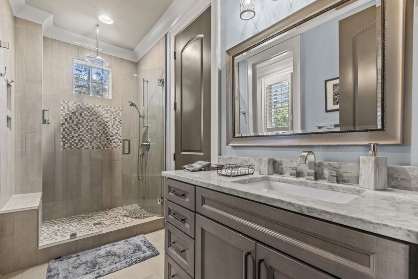 Welcome to refined luxury living in the heart of Reynolds Lake - photo 45