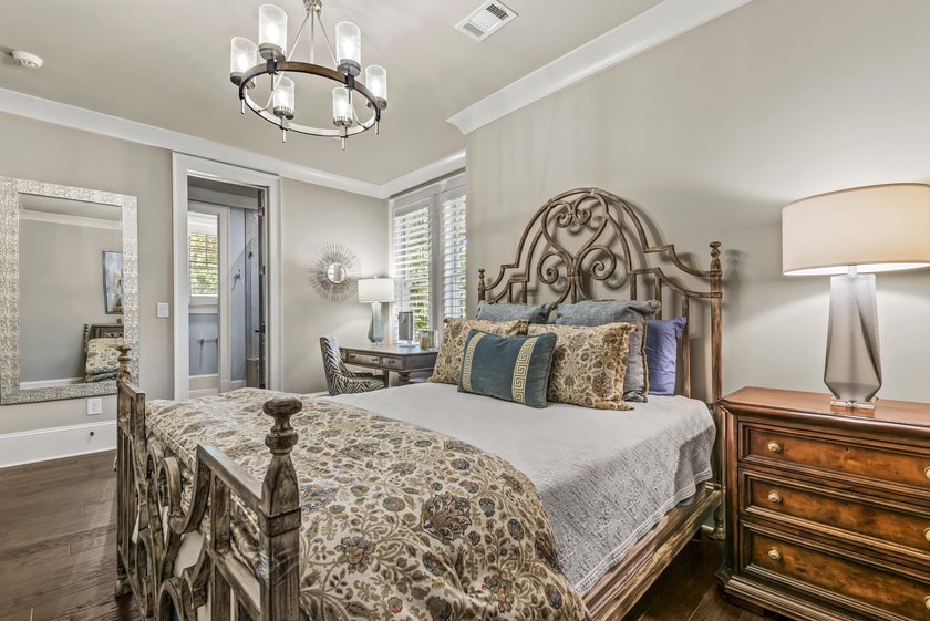 Welcome to refined luxury living in the heart of Reynolds Lake - photo 47
