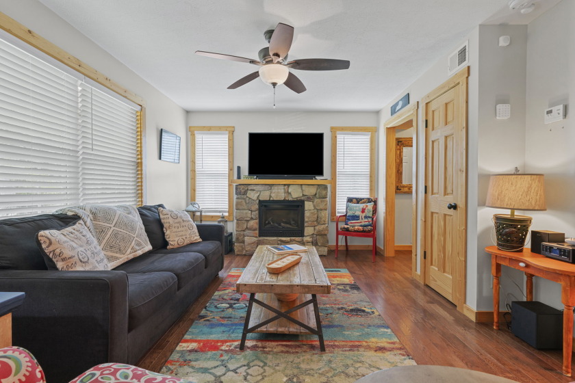 Adorable Lake Home In Linwood Park With Dock - photo 11