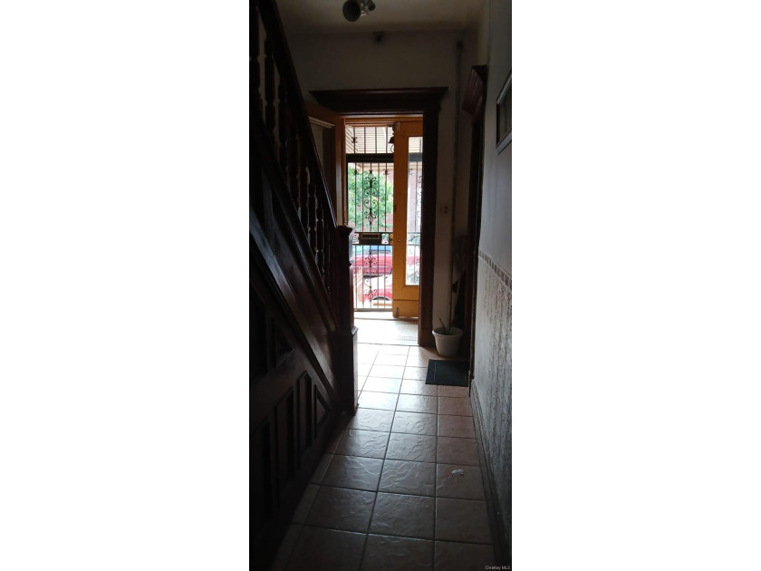 Beautiful Brick 2-Family Home in Cypress Hills / East New York - photo 3