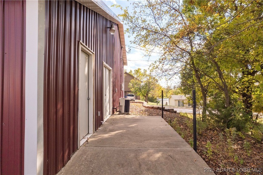 Here it is! PRIME corner-lot commercial opportunity in the true - photo 18