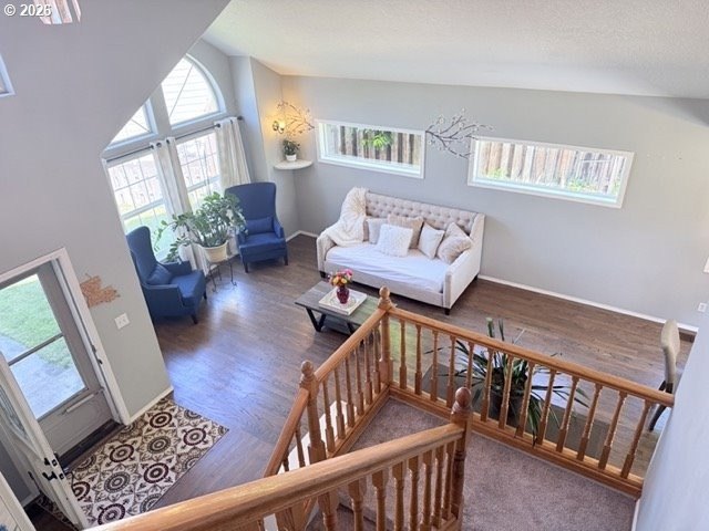 Welcome to this dream home located in a cul-de-sac on a 1/3 acre - photo 7