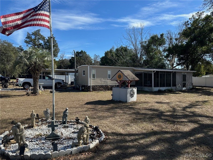 Well-cared-for and affordably priced, this charming mobile home - photo 15
