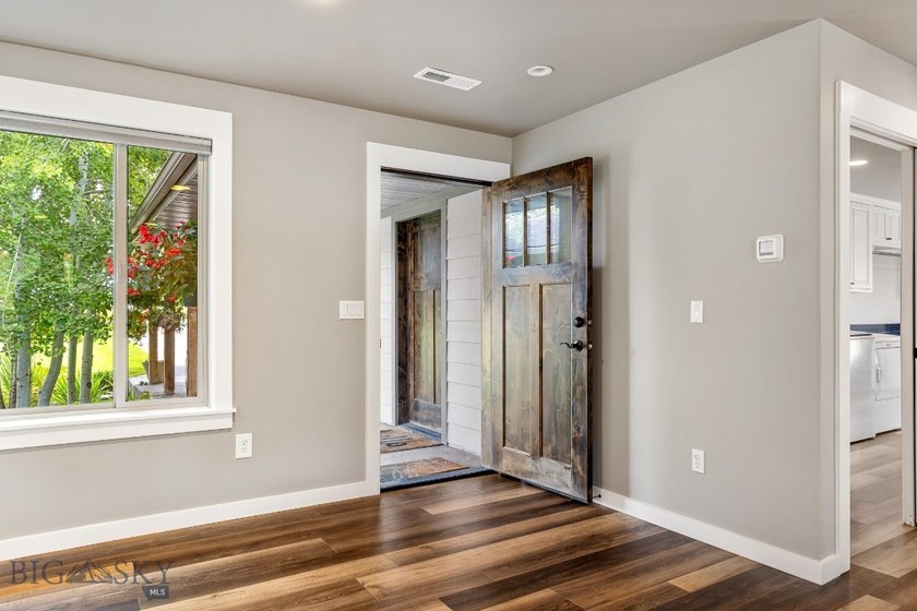 Country Living with Mountain Views - Fully Remodeled Home on 2 - photo 3