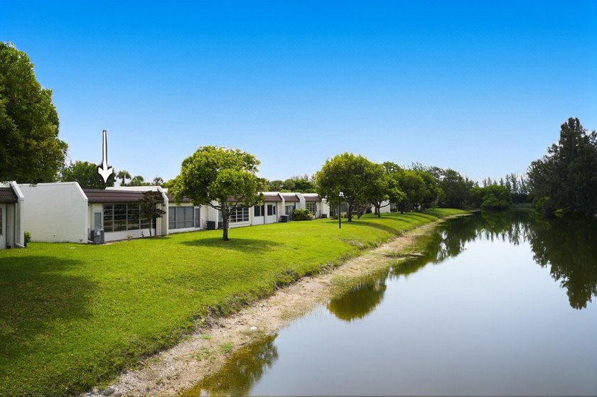 Welcome to this charming 2-bedroom, 2-bathroom villa nestled in - photo 39