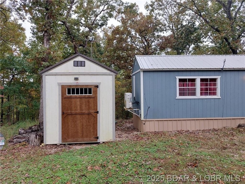 Move in ready! Well maintained 1 bedroom, 1 full bath Tiny Home - photo 14