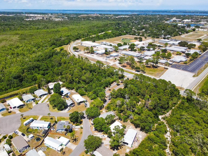 Land development opportunity in a growing area near Eastern - photo 3