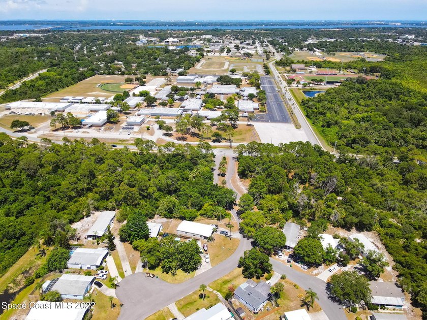 Land development opportunity in a growing area near Eastern - photo 7