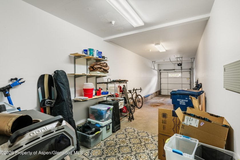 This bright, beautifully updated top-floor condo offers - photo 16