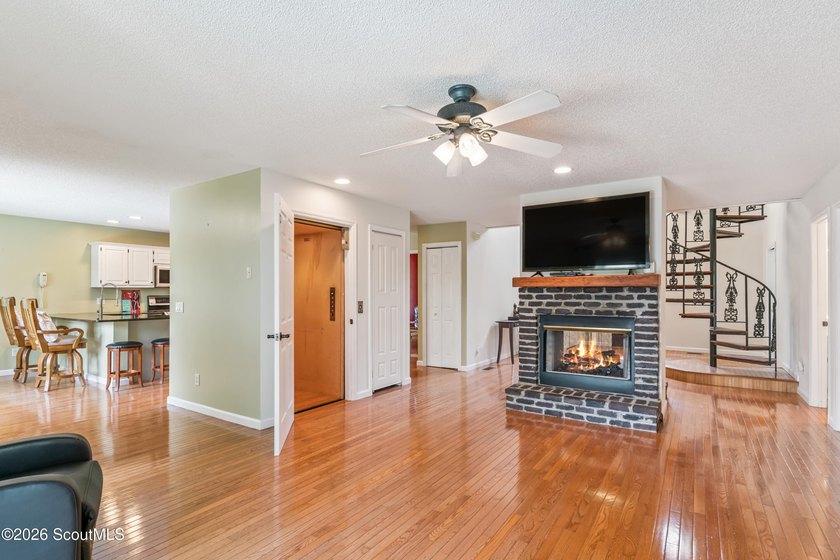 Enjoy fantastic MARSH AND RIVER views and your own private - photo 11