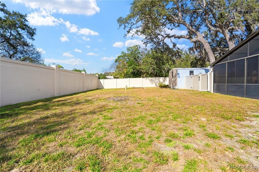 MAJOR PRICE REDUCTION!Move-In Ready 3-Bedroom Pool Home with - photo 14