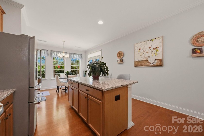Welcome to this beautifully maintained 3-bedroom, 2.5-bath - photo 16