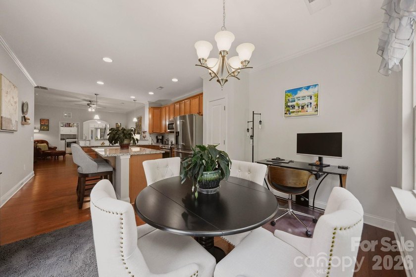 Welcome to this beautifully maintained 3-bedroom, 2.5-bath - photo 18
