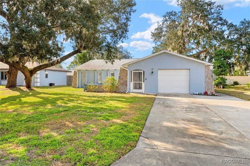 MAJOR PRICE REDUCTION!Move-In Ready 3-Bedroom Pool Home with - photo 21