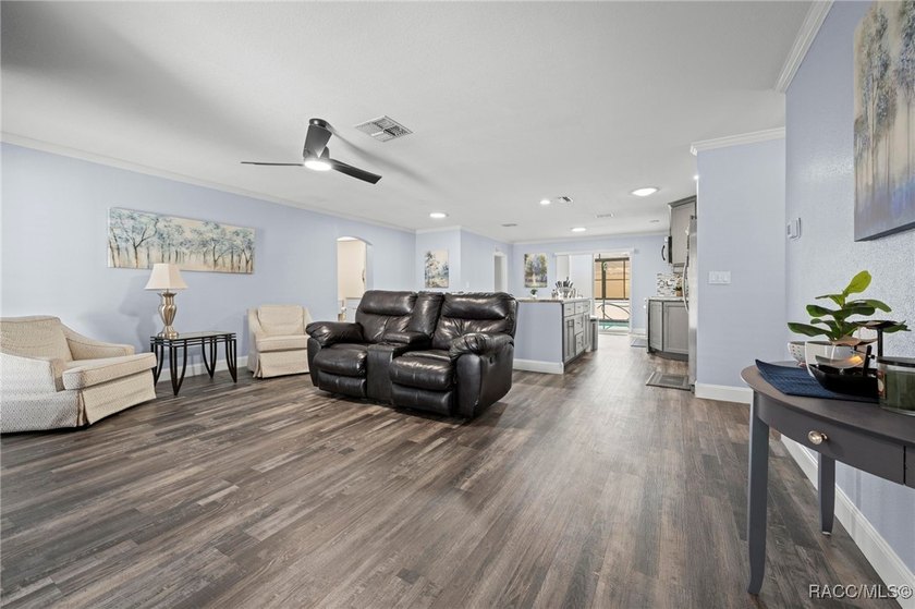 MAJOR PRICE REDUCTION!Move-In Ready 3-Bedroom Pool Home with - photo 24