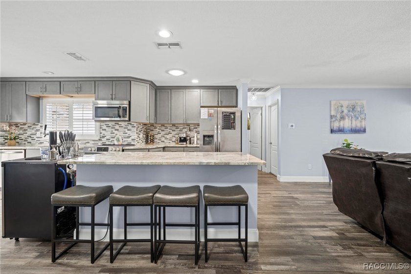 MAJOR PRICE REDUCTION!Move-In Ready 3-Bedroom Pool Home with - photo 31