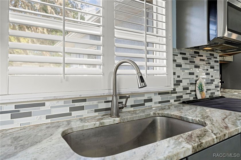 MAJOR PRICE REDUCTION!Move-In Ready 3-Bedroom Pool Home with - photo 34