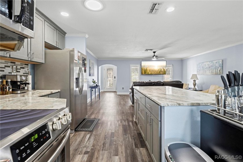 MAJOR PRICE REDUCTION!Move-In Ready 3-Bedroom Pool Home with - photo 35