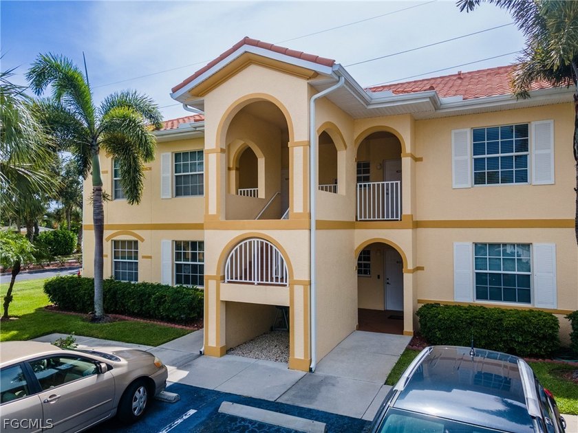 The seller is offering to pay 6 months of HOA fees with - photo 3