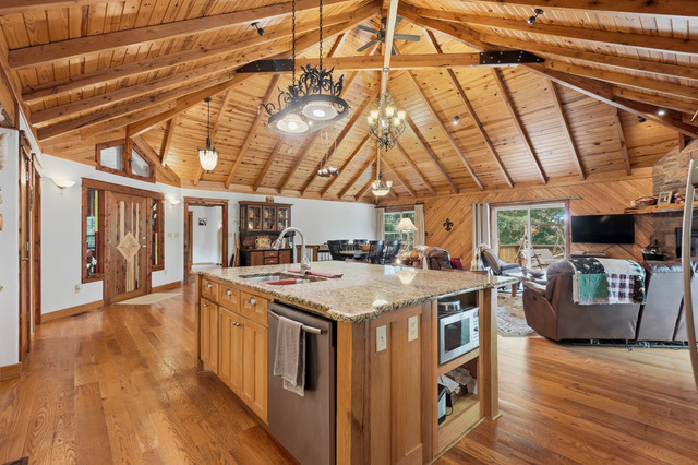 Lakefront Privacy on 40 acres , Custom 3866 sf home w 2 boat slip - photo 10