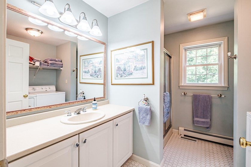 Timeless New England charm and warm character blend seamlessly - photo 27