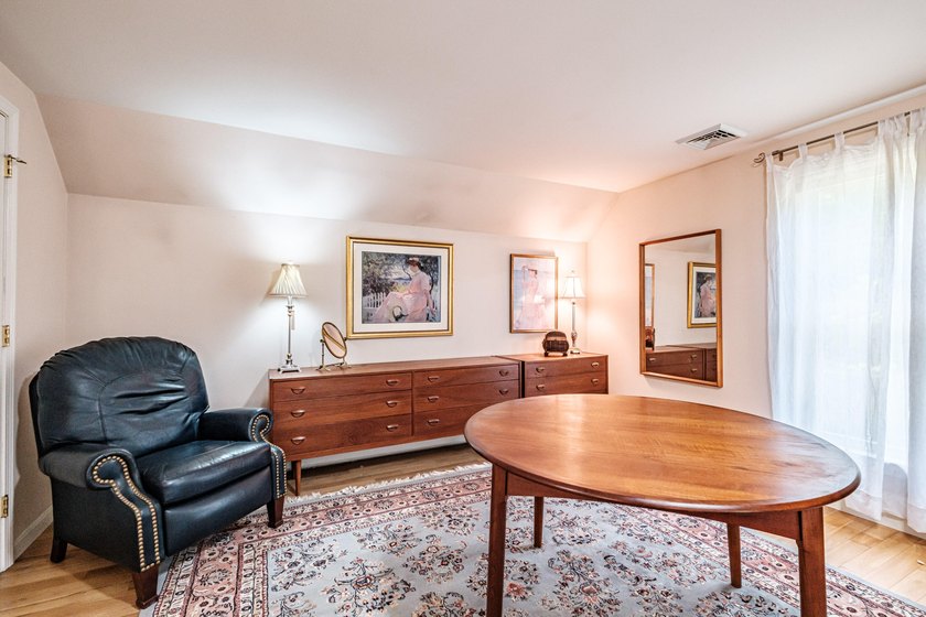 Timeless New England charm and warm character blend seamlessly - photo 44