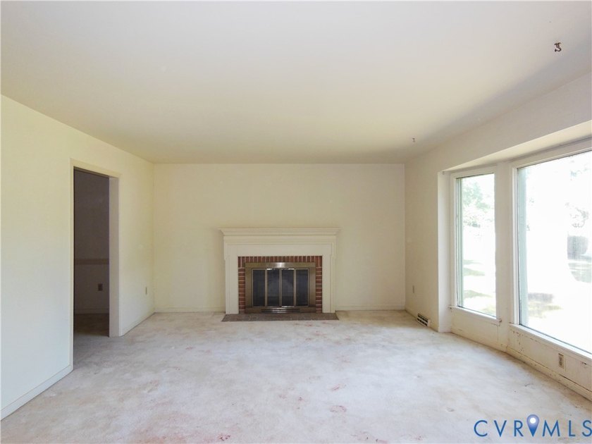Welcome to 8218 Overbury Road in the Chamberlayne Hills - photo 5