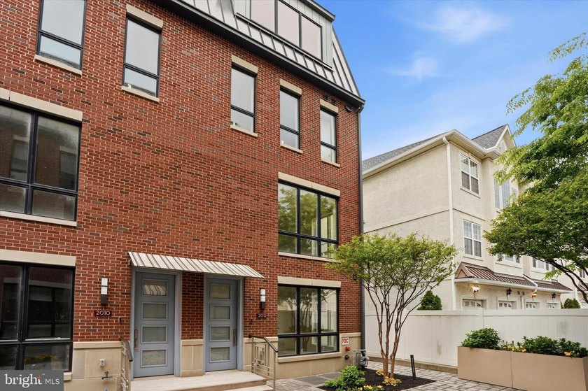 FIRST TIME OFFERED! LAST TWO HOMES AT RENAISSANCE ESTATES / - photo 4