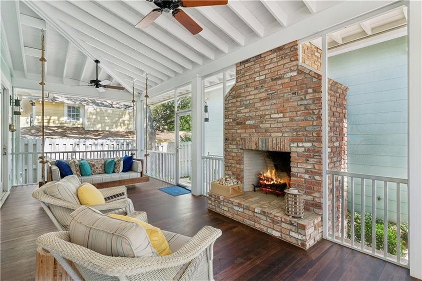 Welcome to an extraordinary custom beach cottage in the coveted - photo 40