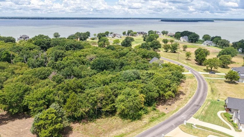 71 acre lot in newer gated community on Cedar Creek Lake with - photo 2