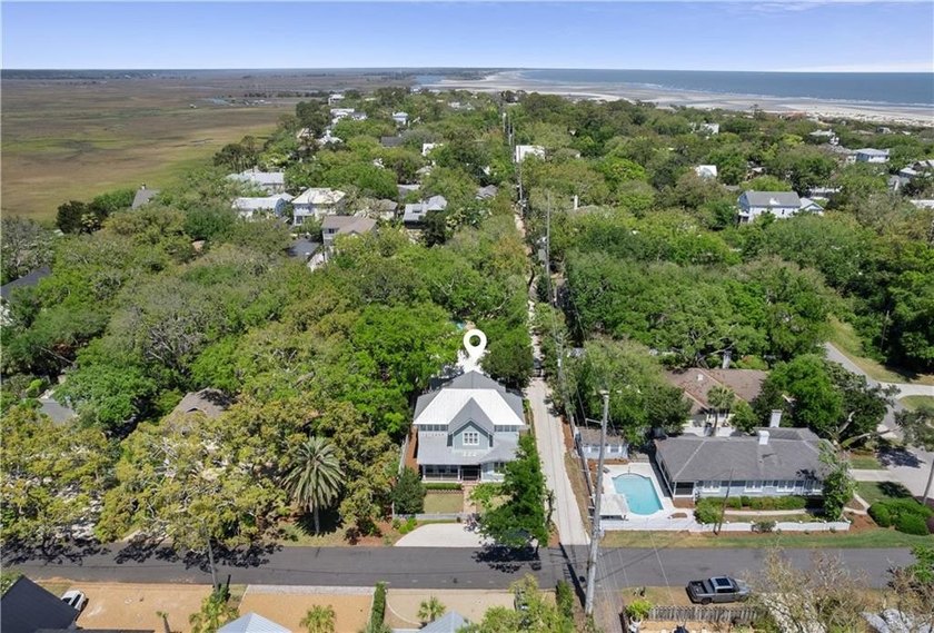Welcome to an extraordinary custom beach cottage in the coveted - photo 56