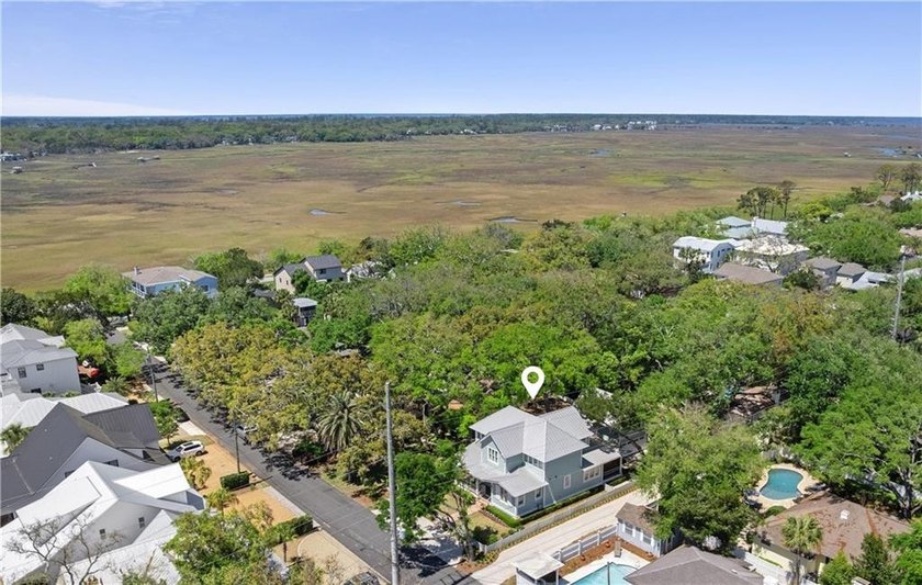 Welcome to an extraordinary custom beach cottage in the coveted - photo 57