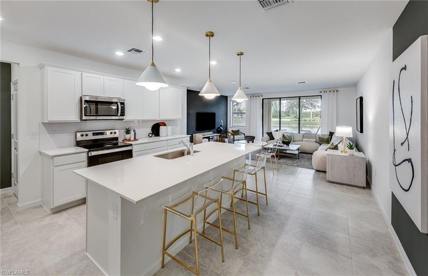 The Alder is a beautiful brand new 3 bed, 2.5 bath, 1 and a half - photo 7