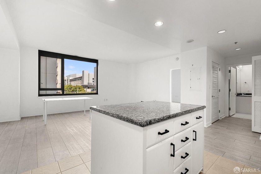 1-bedroom Below Market Rate (BMR) housing opportunity available - photo 4