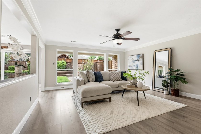 OPEN HOUSE SUNDAY JUNE 28 2-4PM! Spacious, stylish, and - photo 22