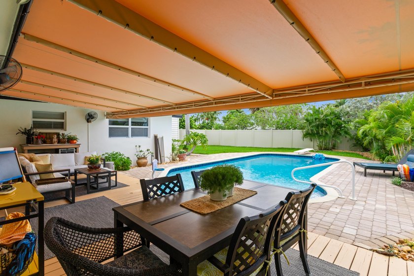 CORAL HEIGHTS CORNER-LOT HOME WITH POOL AND FLEXIBLE SPACE! Set - photo 26