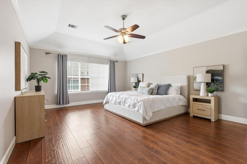 OPEN HOUSE SUNDAY JUNE 28 2-4PM! Spacious, stylish, and - photo 28