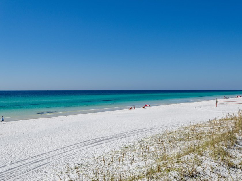 Perfect location with unobstructed gulf views and private steps - photo 29