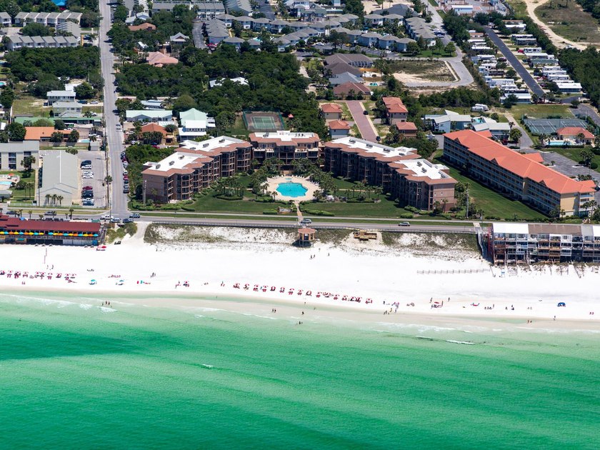 Perfect location with unobstructed gulf views and private steps - photo 31
