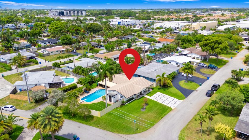 CORAL HEIGHTS CORNER-LOT HOME WITH POOL AND FLEXIBLE SPACE! Set - photo 36