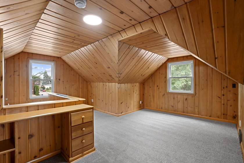 Fresh renovations and a thoughtful layout make this 3-bedroom - photo 8