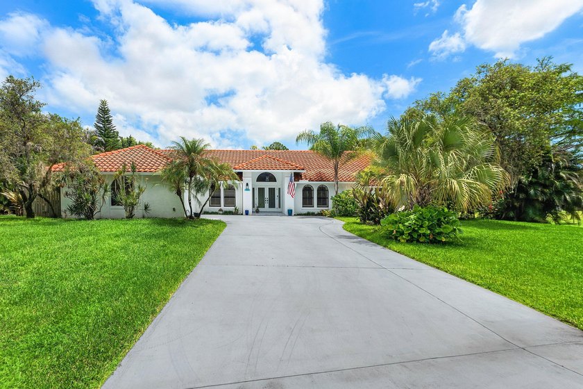 Immaculate 3-bedroom, 3-bathroom home with a 2-car garage - photo 38