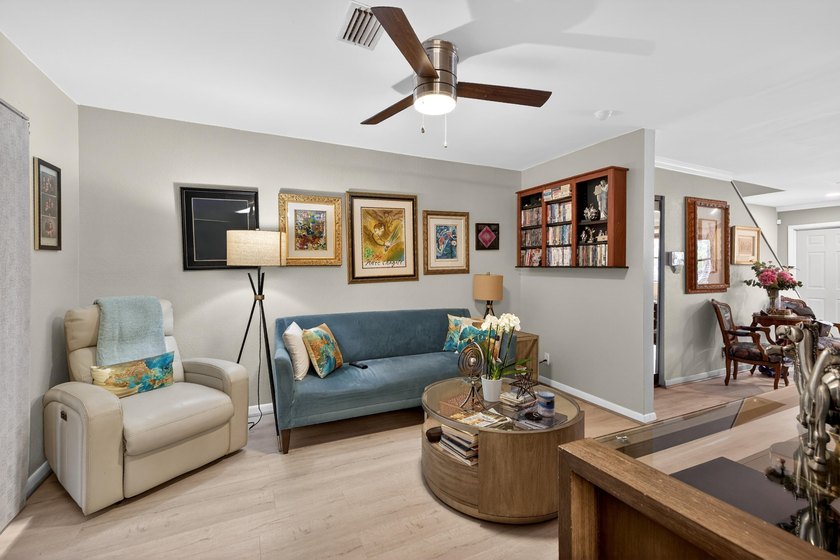 Charming 2 bed | 2.5 bath, 2-story townhouse offering a - photo 9