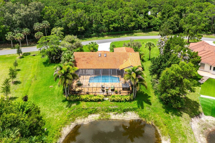 Immaculate 3-bedroom, 3-bathroom home with a 2-car garage - photo 47