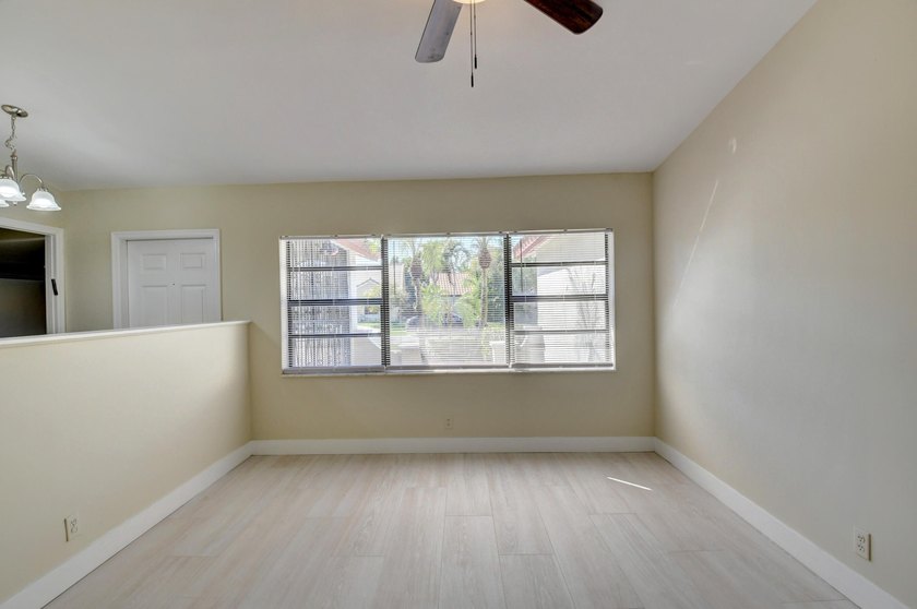 Discover this beautifully renovated 4-bedroom, 2-bathroom - photo 10